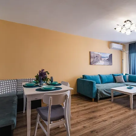 Luxury With Sea View,free Parking! Varna