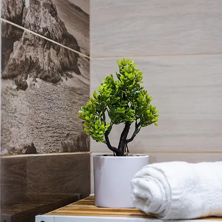 Luxury With Sea View,free Parking! * Варна